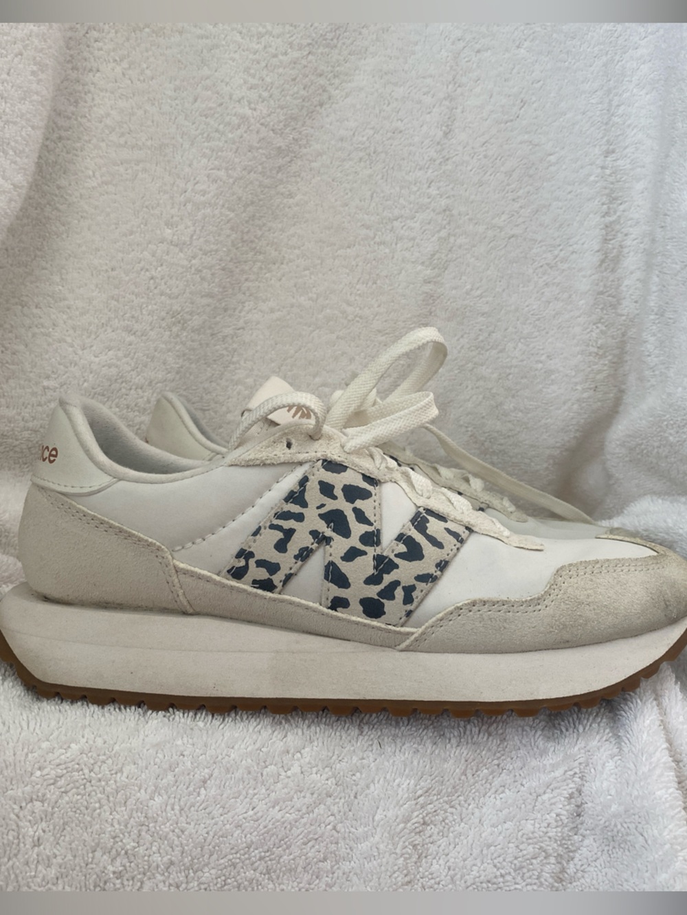 New Balance Cream Sneaker with Navy Leopard Print